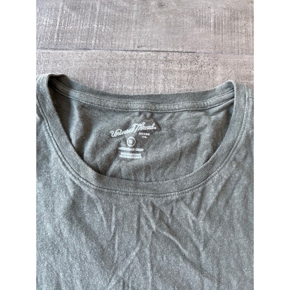 Universal Thread Women's Army Green Tee Size XL - Picture 2 of 5